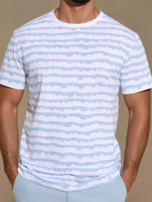 Футболка с принтом по всей поверхности